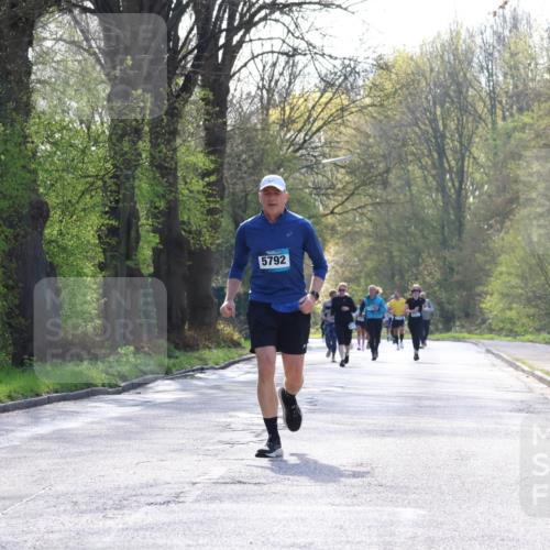 12.04.2026 - 45. Internationalen Wilhelmsburger Insellauf Yannick Fuchs http://msf.ph/oto/9495871 12.04.2026 10:51:39 Laufen 5792 meine-sportfotos.de