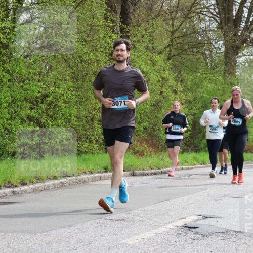 12.04.2026 - 45. Internationalen Wilhelmsburger Insellauf Yannick Fuchs http://msf.ph/oto/9495876 12.04.2026 13:06:47 Laufen 3071, 2888, 2894 meine-sportfotos.de