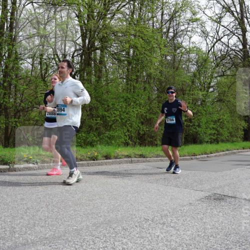 12.04.2026 - 45. Internationalen Wilhelmsburger Insellauf Yannick Fuchs http://msf.ph/oto/9495938 12.04.2026 13:06:53 Laufen 2888, 2894, 5786, 4998, 2175 meine-sportfotos.de