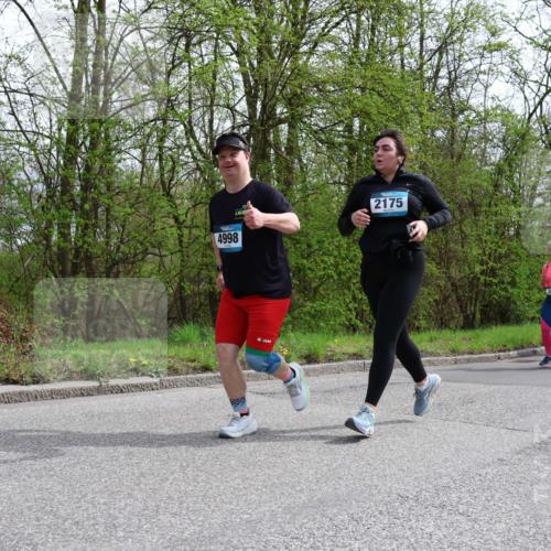 12.04.2026 - 45. Internationalen Wilhelmsburger Insellauf Yannick Fuchs http://msf.ph/oto/9495961 12.04.2026 13:06:55 Laufen 4998, 2175, 3676, 5484, 3822 meine-sportfotos.de