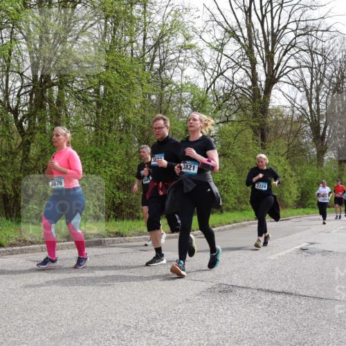 12.04.2026 - 45. Internationalen Wilhelmsburger Insellauf Yannick Fuchs http://msf.ph/oto/9495966 12.04.2026 13:06:57 Laufen 3676, 3822, 3821, 2224 meine-sportfotos.de