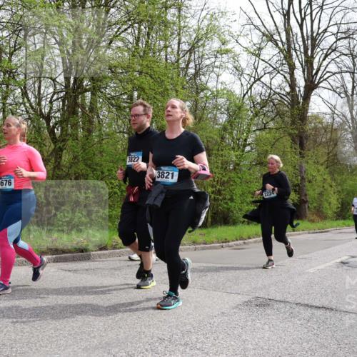 12.04.2026 - 45. Internationalen Wilhelmsburger Insellauf Yannick Fuchs http://msf.ph/oto/9495971 12.04.2026 13:06:58 Laufen 3676, 3822, 3821, 2224 meine-sportfotos.de