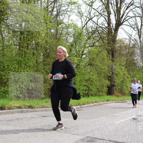 12.04.2026 - 45. Internationalen Wilhelmsburger Insellauf Yannick Fuchs http://msf.ph/oto/9495977 12.04.2026 13:06:59 Laufen 5484, 22, 2263, 2264, 4417 meine-sportfotos.de