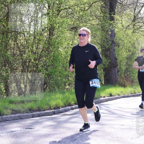 12.04.2026 - 45. Internationalen Wilhelmsburger Insellauf Yannick Fuchs http://msf.ph/oto/9495979 12.04.2026 10:51:56 Laufen 2415, 2221, 220 meine-sportfotos.de