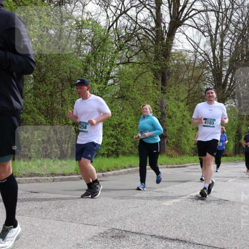 12.04.2026 - 45. Internationalen Wilhelmsburger Insellauf Yannick Fuchs http://msf.ph/oto/9496004 12.04.2026 13:07:04 Laufen 3, 2264, 5258, 4103, 03, 203 meine-sportfotos.de