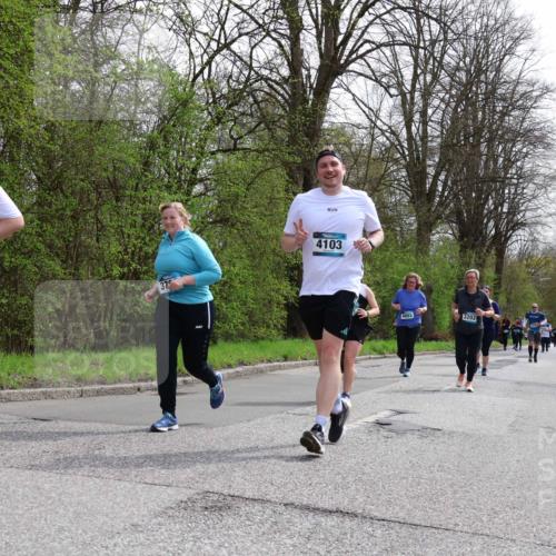 12.04.2026 - 45. Internationalen Wilhelmsburger Insellauf Yannick Fuchs http://msf.ph/oto/9496012 12.04.2026 13:07:05 Laufen 6258, 372, 4103, 4803, 3203 meine-sportfotos.de