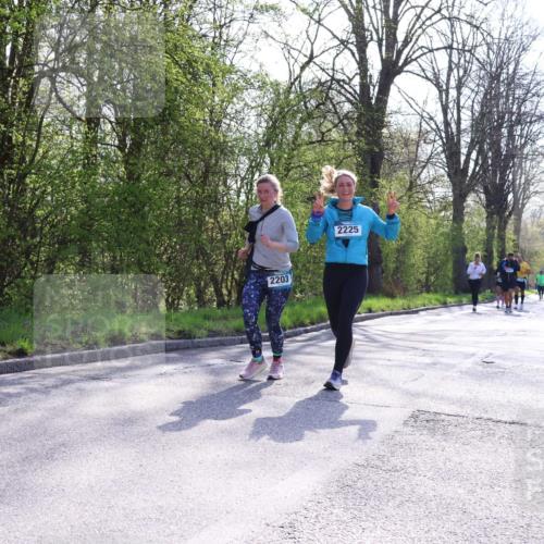 12.04.2026 - 45. Internationalen Wilhelmsburger Insellauf Yannick Fuchs http://msf.ph/oto/9496021 12.04.2026 10:52:01 Laufen 2203, 2225 meine-sportfotos.de