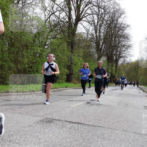 12.04.2026 - 45. Internationalen Wilhelmsburger Insellauf Yannick Fuchs http://msf.ph/oto/9496025 12.04.2026 13:07:07 Laufen 2247, 4803, 3203 meine-sportfotos.de
