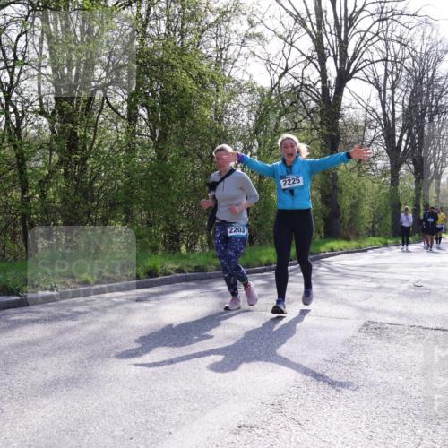 12.04.2026 - 45. Internationalen Wilhelmsburger Insellauf Yannick Fuchs http://msf.ph/oto/9496026 12.04.2026 10:52:01 Laufen 2203, 2225 meine-sportfotos.de