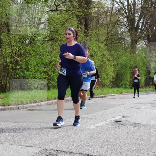 12.04.2026 - 45. Internationalen Wilhelmsburger Insellauf Yannick Fuchs http://msf.ph/oto/9496050 12.04.2026 13:07:09 Laufen 5342, 33, 2002, 2333, 5019 meine-sportfotos.de