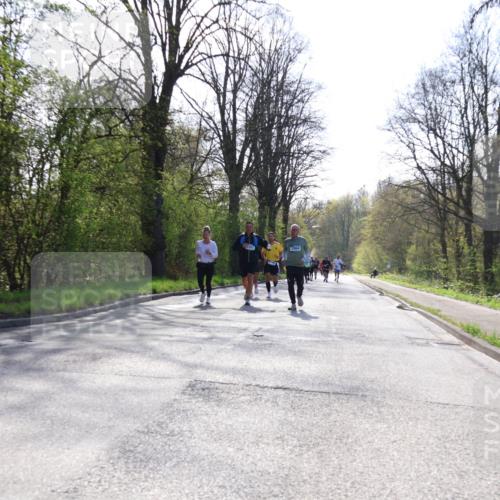 12.04.2026 - 45. Internationalen Wilhelmsburger Insellauf Yannick Fuchs http://msf.ph/oto/9496056 12.04.2026 10:52:04 Laufen 2864 meine-sportfotos.de