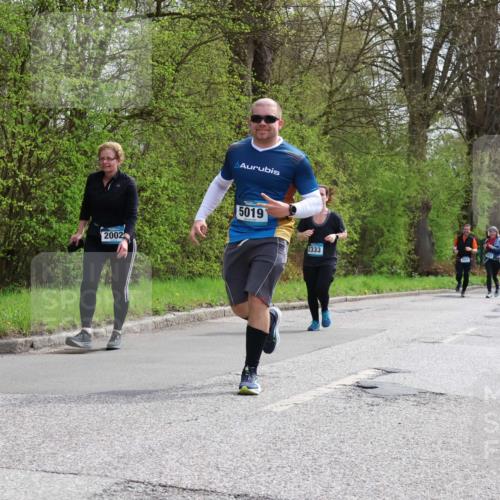 12.04.2026 - 45. Internationalen Wilhelmsburger Insellauf Yannick Fuchs http://msf.ph/oto/9496078 12.04.2026 13:07:12 Laufen 2002, 5019, 2333 meine-sportfotos.de