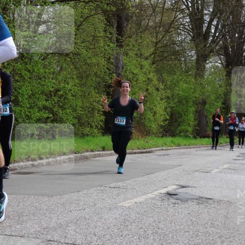 12.04.2026 - 45. Internationalen Wilhelmsburger Insellauf Yannick Fuchs http://msf.ph/oto/9496086 12.04.2026 13:07:13 Laufen 02, 2333 meine-sportfotos.de