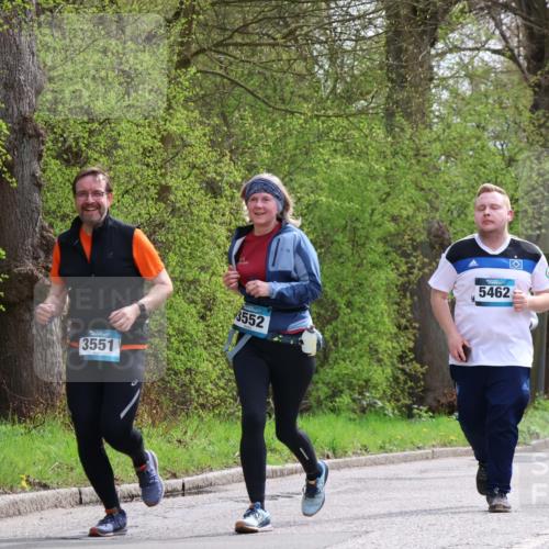 12.04.2026 - 45. Internationalen Wilhelmsburger Insellauf Yannick Fuchs http://msf.ph/oto/9496109 12.04.2026 13:07:19 Laufen 3551, 3552, 5462 meine-sportfotos.de