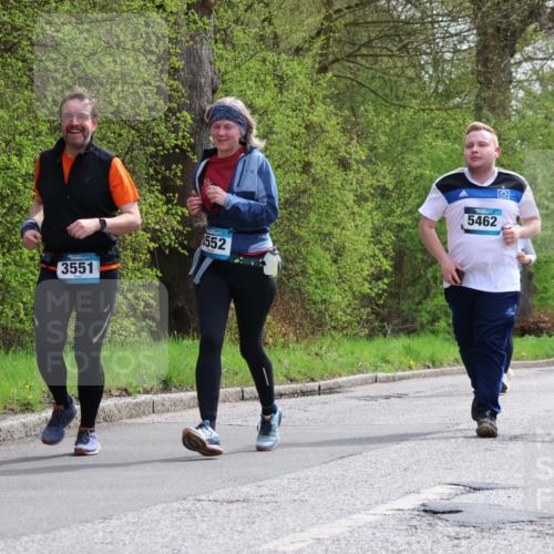 12.04.2026 - 45. Internationalen Wilhelmsburger Insellauf Yannick Fuchs http://msf.ph/oto/9496119 12.04.2026 13:07:20 Laufen 3551, 552, 5462 meine-sportfotos.de