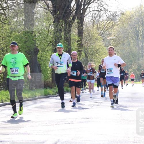 12.04.2026 - 45. Internationalen Wilhelmsburger Insellauf Yannick Fuchs http://msf.ph/oto/9496140 12.04.2026 10:52:13 Laufen 2749, 3130, 4059, 4141, 2422 meine-sportfotos.de