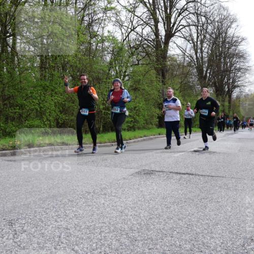 12.04.2026 - 45. Internationalen Wilhelmsburger Insellauf Yannick Fuchs http://msf.ph/oto/9496141 12.04.2026 13:07:22 Laufen 3551, 3552 meine-sportfotos.de