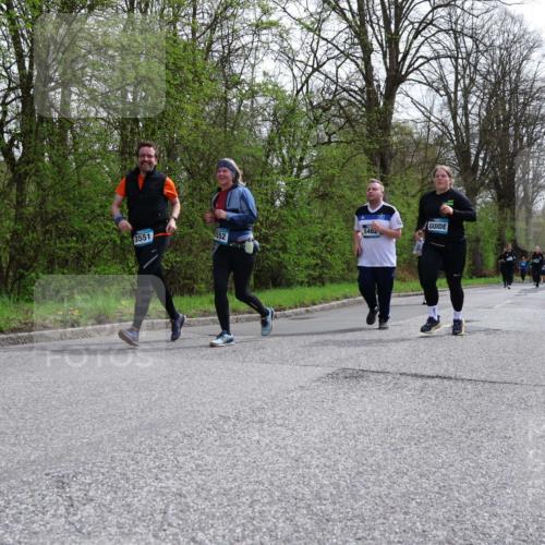 12.04.2026 - 45. Internationalen Wilhelmsburger Insellauf Yannick Fuchs http://msf.ph/oto/9496146 12.04.2026 13:07:22 Laufen 3551, 552, 546 meine-sportfotos.de