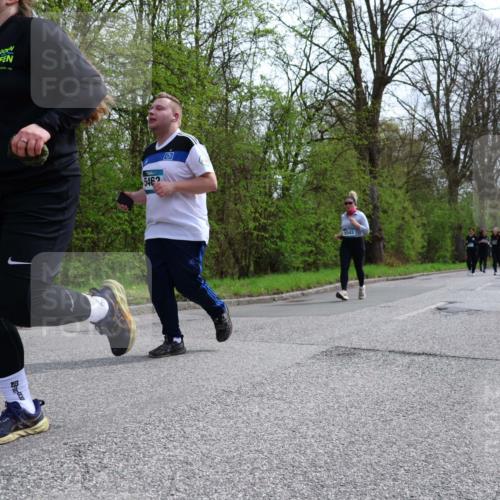 12.04.2026 - 45. Internationalen Wilhelmsburger Insellauf Yannick Fuchs http://msf.ph/oto/9496165 12.04.2026 13:07:24 Laufen 5462, 5543 meine-sportfotos.de