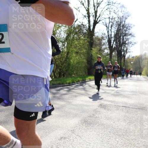 12.04.2026 - 45. Internationalen Wilhelmsburger Insellauf Yannick Fuchs http://msf.ph/oto/9496203 12.04.2026 10:52:19 Laufen 9, 122 meine-sportfotos.de