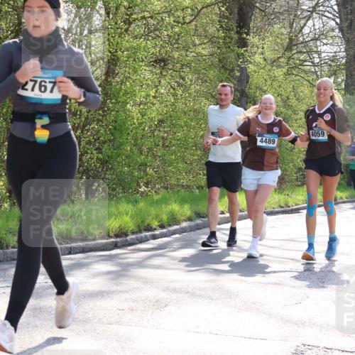 12.04.2026 - 45. Internationalen Wilhelmsburger Insellauf Yannick Fuchs http://msf.ph/oto/9496215 12.04.2026 10:52:21 Laufen 2767, 4489, 4059, 5042 meine-sportfotos.de