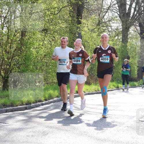 12.04.2026 - 45. Internationalen Wilhelmsburger Insellauf Yannick Fuchs http://msf.ph/oto/9496217 12.04.2026 10:52:21 Laufen 4489, 3570, 4059, 5041 meine-sportfotos.de