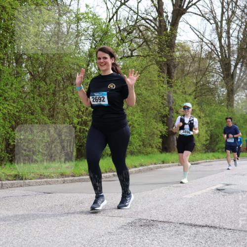 12.04.2026 - 45. Internationalen Wilhelmsburger Insellauf Yannick Fuchs http://msf.ph/oto/9496219 12.04.2026 13:07:32 Laufen 2692, 3896, 2116 meine-sportfotos.de