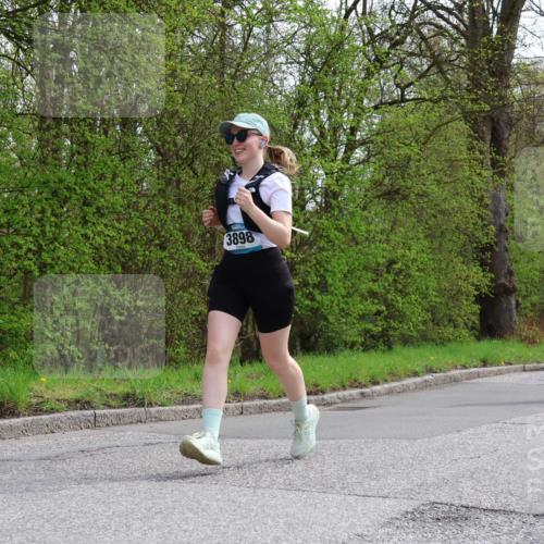 12.04.2026 - 45. Internationalen Wilhelmsburger Insellauf Yannick Fuchs http://msf.ph/oto/9496236 12.04.2026 13:07:33 Laufen 3898, 2116 meine-sportfotos.de