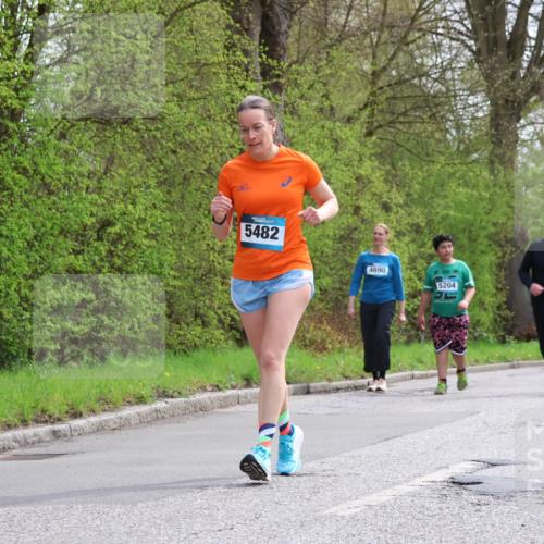 12.04.2026 - 45. Internationalen Wilhelmsburger Insellauf Yannick Fuchs http://msf.ph/oto/9496265 12.04.2026 13:07:38 Laufen 5482, 4690, 5204, 5710, 4404 meine-sportfotos.de