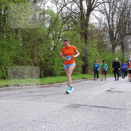 12.04.2026 - 45. Internationalen Wilhelmsburger Insellauf Yannick Fuchs http://msf.ph/oto/9496273 12.04.2026 13:07:39 Laufen 5482, 4690, 5204, 4404 meine-sportfotos.de