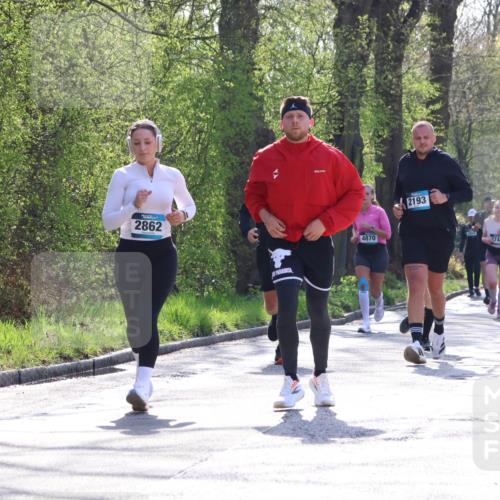 12.04.2026 - 45. Internationalen Wilhelmsburger Insellauf Yannick Fuchs http://msf.ph/oto/9496281 12.04.2026 10:52:27 Laufen 2862, 4870, 2193, 3743, 3679 meine-sportfotos.de
