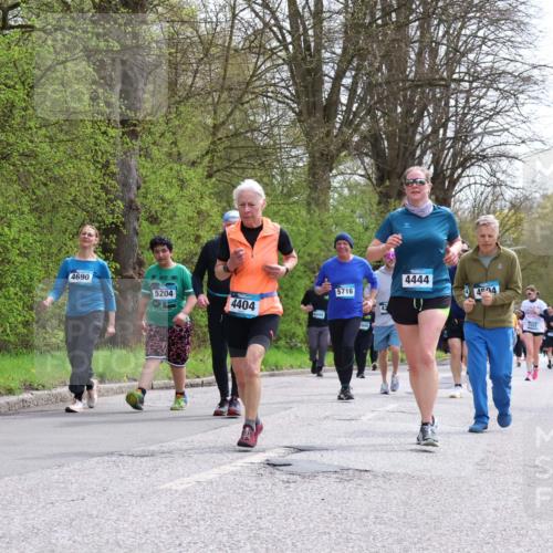 12.04.2026 - 45. Internationalen Wilhelmsburger Insellauf Yannick Fuchs http://msf.ph/oto/9496301 12.04.2026 13:07:42 Laufen 4690, 4444, 5204, 5716, 494, 4404, 7557 meine-sportfotos.de