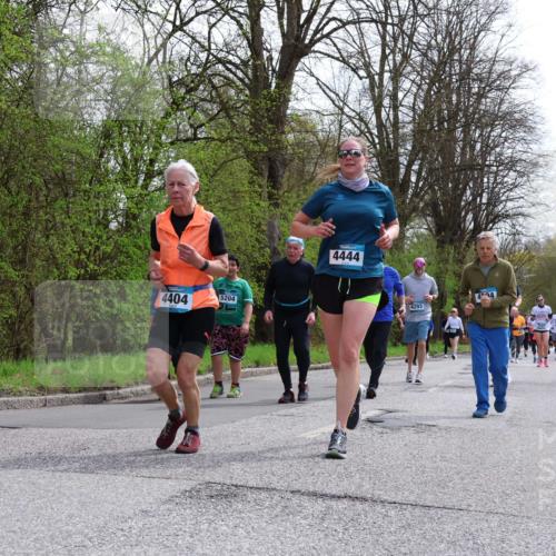 12.04.2026 - 45. Internationalen Wilhelmsburger Insellauf Yannick Fuchs http://msf.ph/oto/9496318 12.04.2026 13:07:43 Laufen 4404, 5204, 4444, 4293, 434 meine-sportfotos.de