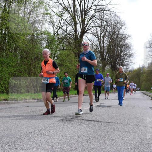 12.04.2026 - 45. Internationalen Wilhelmsburger Insellauf Yannick Fuchs http://msf.ph/oto/9496322 12.04.2026 13:07:43 Laufen 4404, 5204, 4444, 571, 4293, 594 meine-sportfotos.de