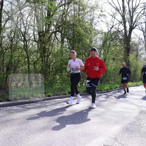 12.04.2026 - 45. Internationalen Wilhelmsburger Insellauf Yannick Fuchs http://msf.ph/oto/9496323 12.04.2026 10:52:32 Laufen 2862, 2730, 2193 meine-sportfotos.de