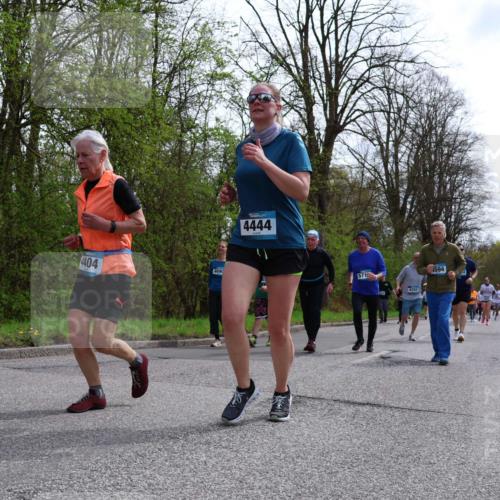 12.04.2026 - 45. Internationalen Wilhelmsburger Insellauf Yannick Fuchs http://msf.ph/oto/9496329 12.04.2026 13:07:44 Laufen 4404, 4690, 4444, 4293, 1594 meine-sportfotos.de