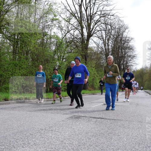 12.04.2026 - 45. Internationalen Wilhelmsburger Insellauf Yannick Fuchs http://msf.ph/oto/9496339 12.04.2026 13:07:45 Laufen 4690, 5204, 5716, 45, 4284 meine-sportfotos.de