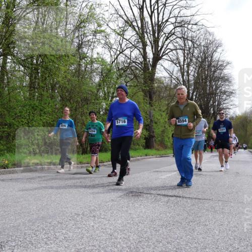 12.04.2026 - 45. Internationalen Wilhelmsburger Insellauf Yannick Fuchs http://msf.ph/oto/9496343 12.04.2026 13:07:45 Laufen 4690, 5204, 5716, 4594, 293, 4284 meine-sportfotos.de