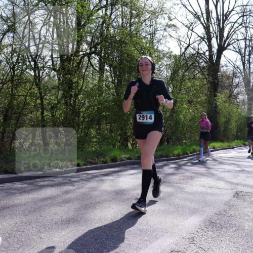 12.04.2026 - 45. Internationalen Wilhelmsburger Insellauf Yannick Fuchs http://msf.ph/oto/9496358 12.04.2026 10:52:35 Laufen 2914 meine-sportfotos.de