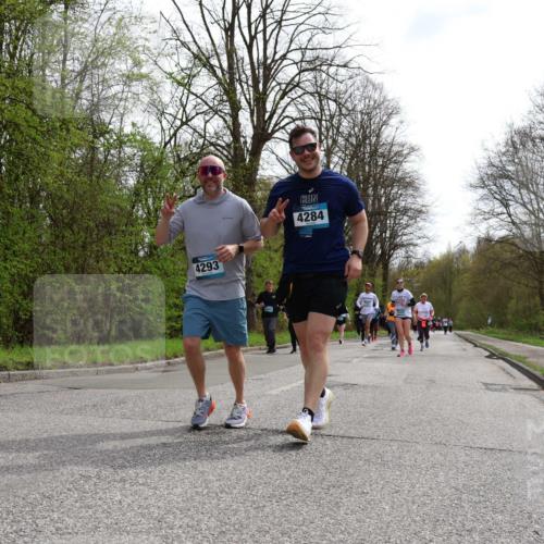 12.04.2026 - 45. Internationalen Wilhelmsburger Insellauf Yannick Fuchs http://msf.ph/oto/9496368 12.04.2026 13:07:48 Laufen 4293, 4284 meine-sportfotos.de