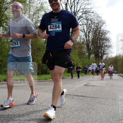 12.04.2026 - 45. Internationalen Wilhelmsburger Insellauf Yannick Fuchs http://msf.ph/oto/9496380 12.04.2026 13:07:49 Laufen 4293, 4284 meine-sportfotos.de