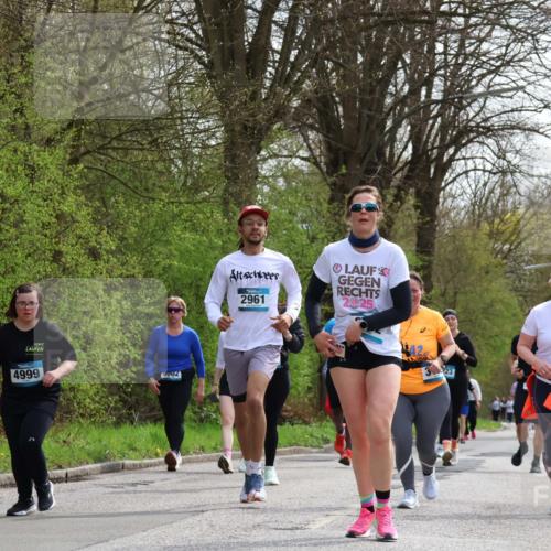 12.04.2026 - 45. Internationalen Wilhelmsburger Insellauf Yannick Fuchs http://msf.ph/oto/9496383 12.04.2026 13:07:49 Laufen 4999, 002, 2961, 2025, 223 meine-sportfotos.de