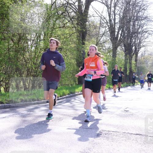 12.04.2026 - 45. Internationalen Wilhelmsburger Insellauf Yannick Fuchs http://msf.ph/oto/9496384 12.04.2026 10:52:38 Laufen 3679 meine-sportfotos.de