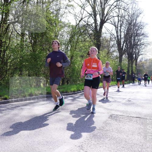 12.04.2026 - 45. Internationalen Wilhelmsburger Insellauf Yannick Fuchs http://msf.ph/oto/9496389 12.04.2026 10:52:38 Laufen 3679, 3743 meine-sportfotos.de