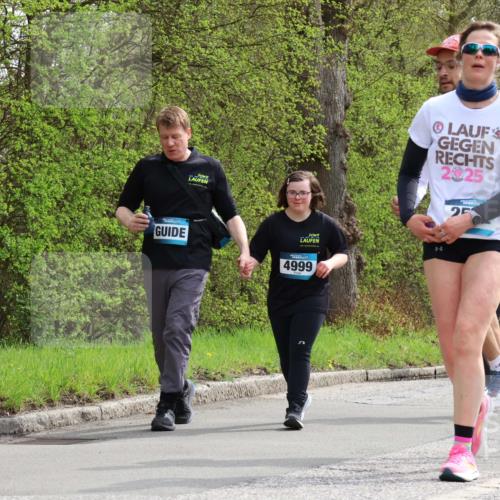 12.04.2026 - 45. Internationalen Wilhelmsburger Insellauf Yannick Fuchs http://msf.ph/oto/9496406 12.04.2026 13:07:51 Laufen 4999, 2025, 25, 3603 meine-sportfotos.de