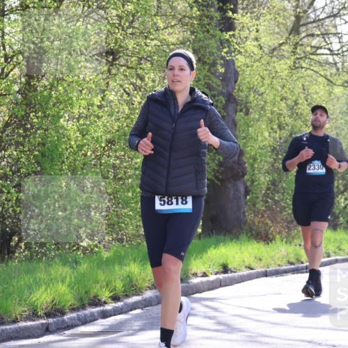12.04.2026 - 45. Internationalen Wilhelmsburger Insellauf Yannick Fuchs http://msf.ph/oto/9496418 12.04.2026 10:52:41 Laufen 5818, 2330 meine-sportfotos.de