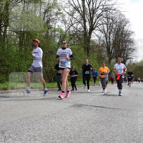 12.04.2026 - 45. Internationalen Wilhelmsburger Insellauf Yannick Fuchs http://msf.ph/oto/9496421 12.04.2026 13:07:52 Laufen 2025, 2552, 4800, 3162 meine-sportfotos.de