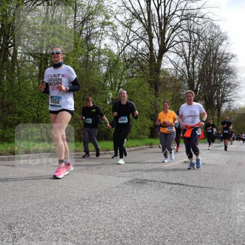 12.04.2026 - 45. Internationalen Wilhelmsburger Insellauf Yannick Fuchs http://msf.ph/oto/9496429 12.04.2026 13:07:53 Laufen 2961, 2552, 4800, 3162, 431 meine-sportfotos.de