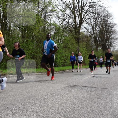 12.04.2026 - 45. Internationalen Wilhelmsburger Insellauf Yannick Fuchs http://msf.ph/oto/9496458 12.04.2026 13:07:55 Laufen 3162, 4999, 3603, 4224 meine-sportfotos.de