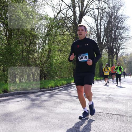 12.04.2026 - 45. Internationalen Wilhelmsburger Insellauf Yannick Fuchs http://msf.ph/oto/9496481 12.04.2026 10:52:47 Laufen 5810, 4476 meine-sportfotos.de
